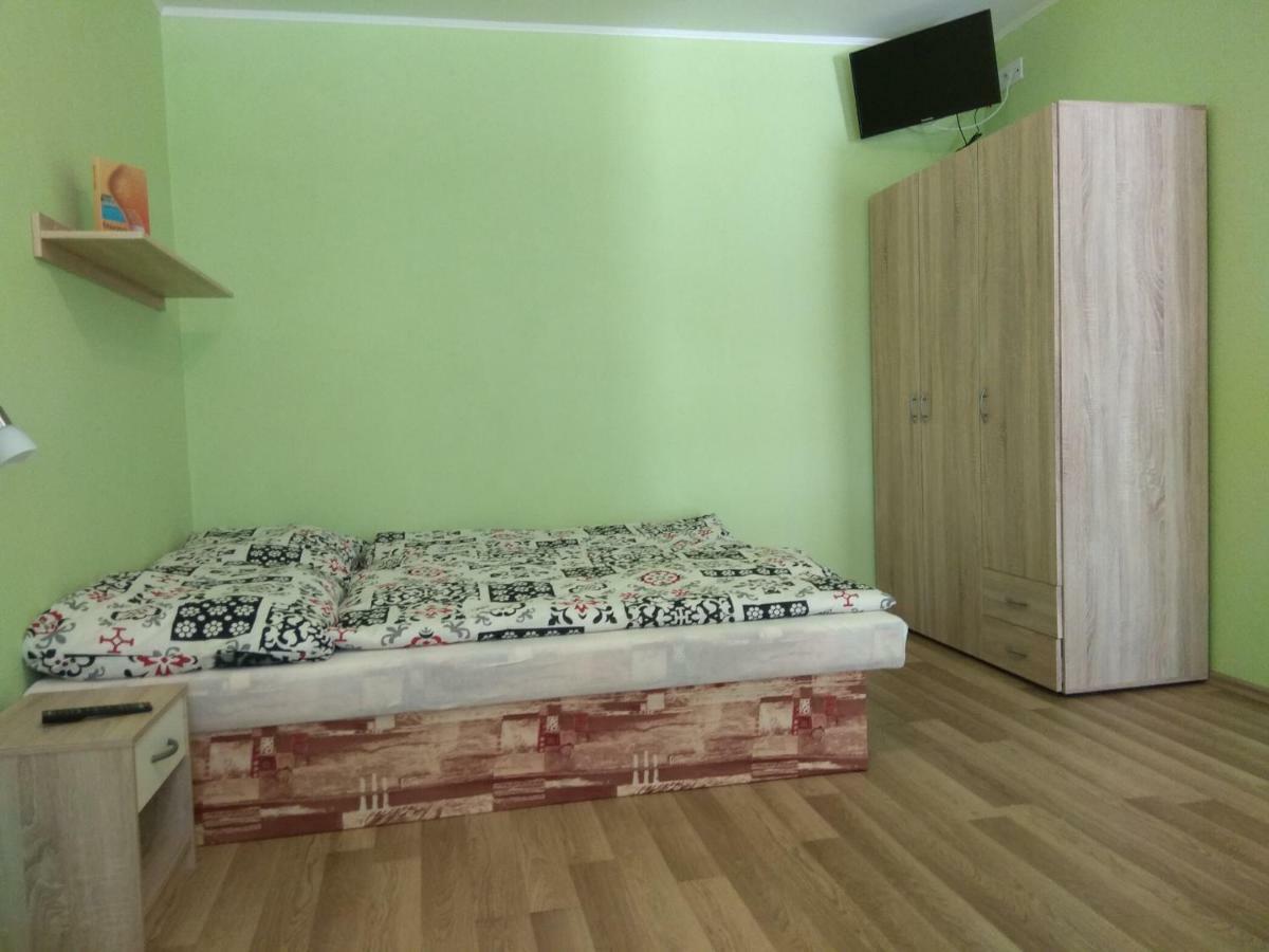 Appartamento La Familia Štúrovo Esterno foto
