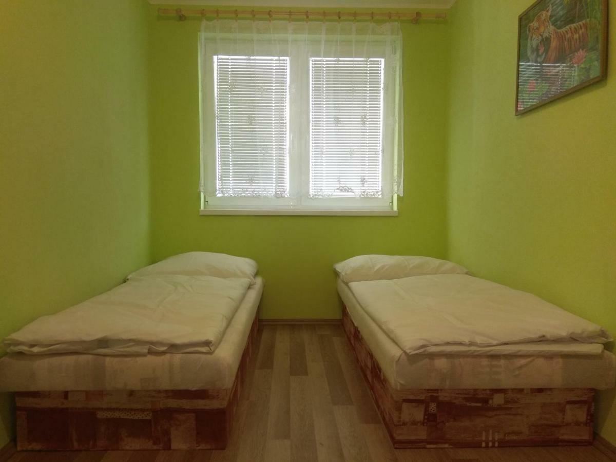 Appartamento La Familia Štúrovo Esterno foto